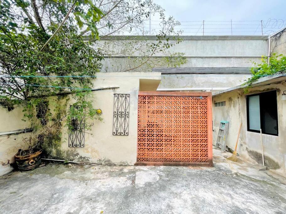 House Dzalbay Santa Lucia With Hot Tub Villa Merida Bagian luar foto